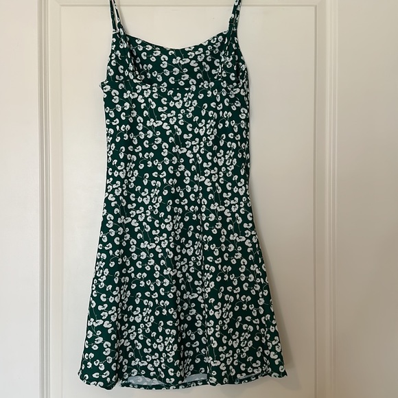 green princess polly dress - Picture 2 of 4